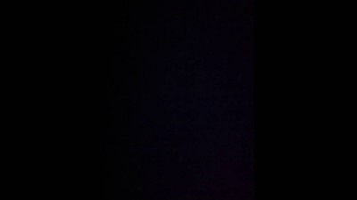 Brossez-vous les dents dans le noir pour trouver le sommeil !